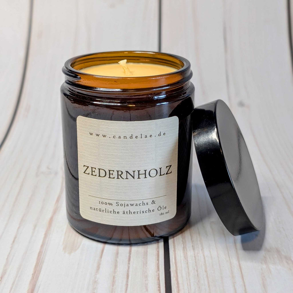 Zedernholz Outdoor Edition Duftkerze für Garten und Terrasse, weitere Ansicht