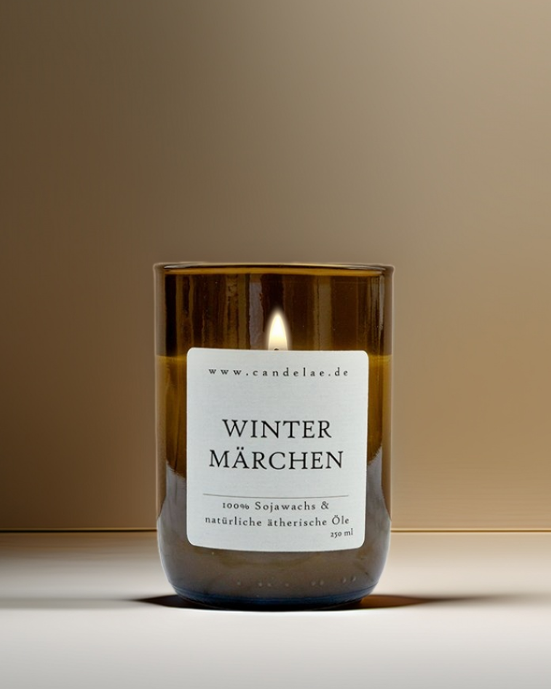 Winterliche Duftzauberei – vier Candelae Duftkerzen im Set