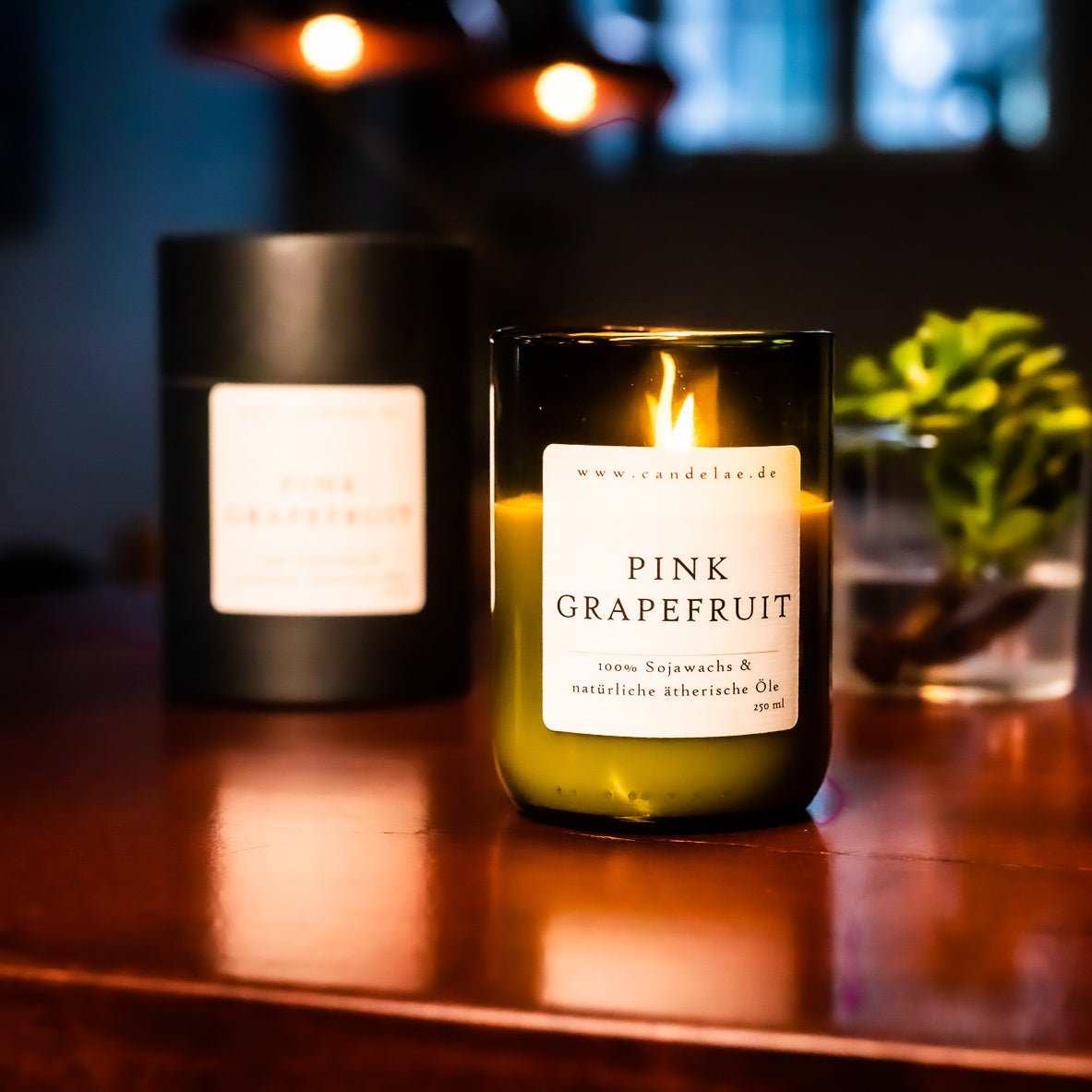 Pink Grapefruit Duftkerze im Weinflaschenglas